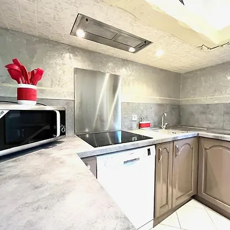 Apartment Agreable Grand 3 Pieces Climatise Avec Vue