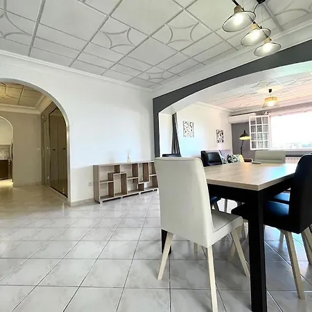 Apartment Agreable Grand 3 Pieces Climatise Avec Vue Menton