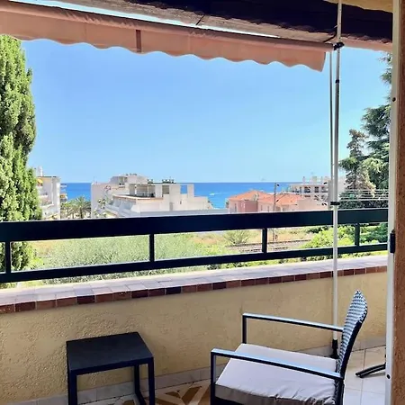 Agreable Grand 3 Pieces Climatise Avec Vue Menton
