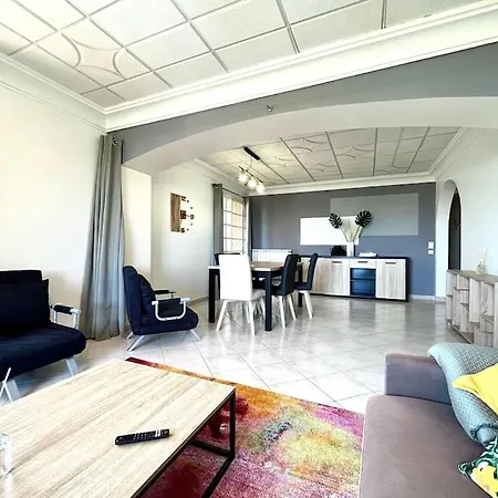 Agreable Grand 3 Pieces Climatise Avec Vue Apartment *