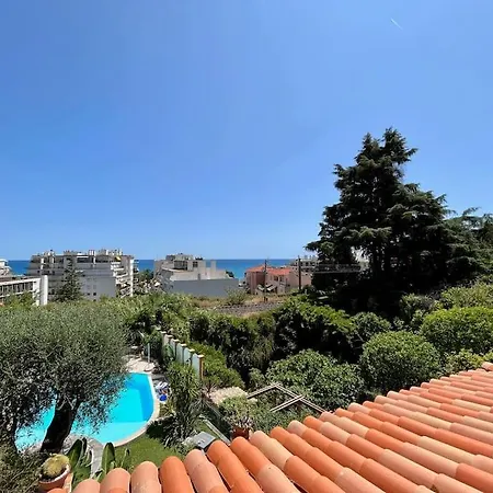 Apartment Agreable Grand 3 Pieces Climatise Avec Vue